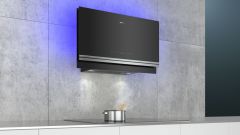 Siemens LC97FVW60 iQ700 Duvar Tipi Davlumbaz 90 cm siyah cam dekorlu
