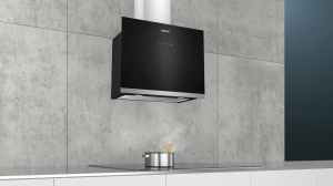 Siemens LC67FCK60T iQ500 Duvar Tipi Davlumbaz 60 cm siyah cam dekor